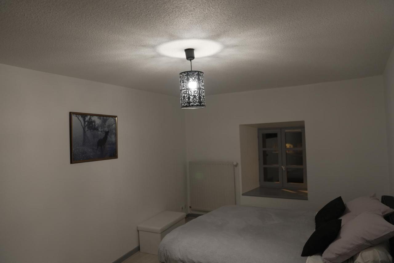 Appartement Spacieux Au Pied Des Pistes Chalmazel-Jeansagniere Exterior foto